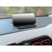 三金商事 すべり止めマット 車用 立体すべり止めマット スマホ立て 強粘着 468926 1個（直送品）