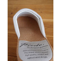 ティーライフ スリッパ Piede PU 厚底ソールスリッパ Mサイズ Lサイズ ライトグレー(M) 410180 1個（直送品）