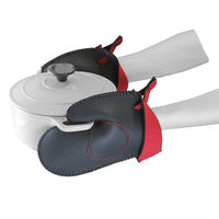 すべらずつかめるラバーミトン レッド 1個 マーナ