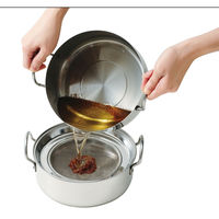 取っ手も場所を取らない 油（ユウ）ターン 20cm アーネスト 【送料無料】