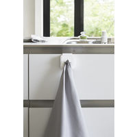 tower（タワー） シンク扉タオルホルダー ホワイト 1個 山崎実業 キッチン収納