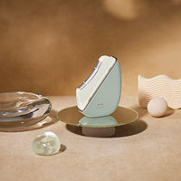 BRUNO 温冷EMSフェイシャルリフト(グリーン) BOE145-GR 1個