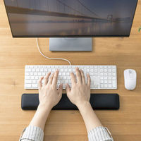 サンワサプライ 低反発リストレスト(W450mm・抗菌) TOK-MU6BK-L 1個（わけあり品）