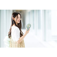 アイリスオーヤマ 充電式ハンディファンLED・モバイルバッテリー機能クリップ JHFBL-01-A 1台（直送品）