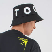 クアルトユナイテッド ビッグロゴバケットハット　BLK　F KG006MEN-E 1点（直送品）