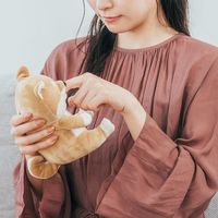 甘噛みハムハム コタロウ/シバイヌ ぬいぐるみ 乾電池式 YE-HM001KT 1個 ユカイ工学