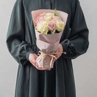 【生花】アデリー ホシファーム　フリルブーケ　ホワイトピンク　８本 FMW-02B 1箱（直送品）