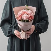 【生花】アデリー ホシファーム　フリルブーケ　ニュアンスピンク　８本 FMW-03B 1箱（直送品）