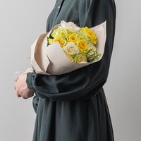 【生花】アデリー ホシファーム　フリルブーケ　ホワイトイエロー　グリーン１２本 FMW-06B 1箱（直送品）