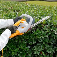 京セラ インダストリアルツールズ ヘッジトリマー HTー3523 666705A 1台（直送品）