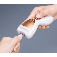 ファミリー・ライフ 充電式電動爪削り＆角質ケアローラー 03818 03818 １台（直送品）