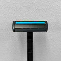 三枚刃カミソリ ブラック(マット袋入) RA-3BM-100 1ケース（100個）（直送品）