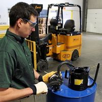 エスコ ドラム缶用オイルポンプ(手廻し式) EA990XL-8 1個（直送品）