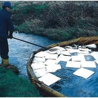 エスコ 410x460x4mm 油吸着マット(水分離型/100枚) EA929DE-4 1箱(100枚)（直送品）