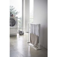 tower（タワー） 横から掛けられるバズタオルハンガースリム ホワイト 5576 1個 山崎実業