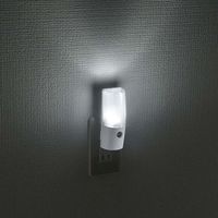 オーム電機 LEDナイトライト 明暗センサー 白色LED OHM NIT-ALA6MCL-WN 1個