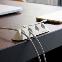 サンワダイレクト ケーブルホルダー（壁固定・コードクリップ） 200-CA026 1個（直送品）