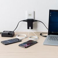 サンワダイレクト コンセントタップ付きUSB充電器 700-AC018BK 1個（直送品）