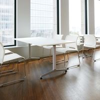 【組立設置込】コクヨ JUTO 会議テーブル Rエッジ T脚 アジャスター 塗装脚 幅2100×奥行1000×高さ720mm ブラウン/ブラック 1台（直送品）