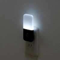 ヤザワコーポレーション 明暗LEDセンサーライト ダークウッド NASN23DW 1個