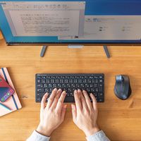 サンワサプライ ワイヤレスキーボード 無線 Bluetooth パンタグラフ 抗菌仕様 コンパクト ブラック SKB-BT36BK 1個（直送品）