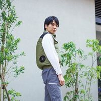 岡潮 空調ベスト(ウェアのみ)日本製生地使用 20226 グリーン×ブラックM 20226N-M 1着 535-8977（直送品）