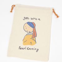 （世界の名作）巾着ポーチ（L） 真珠の耳飾り LAKOLE/ラコレ