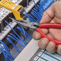 エスコ 145mm ニードルノーズペンチ EA537LB-8 1本（直送品）