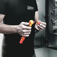 エスコ 3/8”DRx18mm 絶縁ソケット EA560WP-18 1個（直送品）