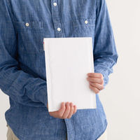 【クッション付封筒】緩衝材付宅配ペーパーバッグ W170×H225mm 白 1セット（100枚）ヘッズ MWH-TBP3