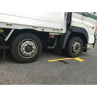 パーマンコーポレーション アオリ保護クッション 新ISO規格大型低床車19.5インチ用ナットキャップ装着用 1441601000 1個（直送品）