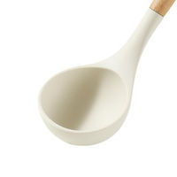 ベストコ CAROTE（カローテ） お玉 シリコン 木製 耐熱 アイボリー NM-5043 1個