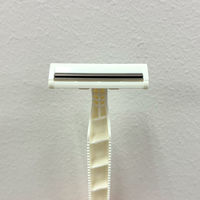 三和 二枚刃カミソリ ホワイト(マット袋入) RA-2W-M 1セット(1200個)（直送品）