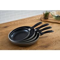 アイリスオーヤマ 軽量フライパンIH・ガス火対応26cm グレージュ VLI-F26 1個