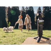 DJI JAPAN 【次回8月中旬頃入荷】DJI Osmo Pocket 3 クリエーターコンボ D231025020 1個（直送品）