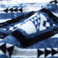 西川 <西川>衿付き2枚合わせ毛布 ブルー　140×200cm　(ネイティブ柄) a2379420 1個（直送品）