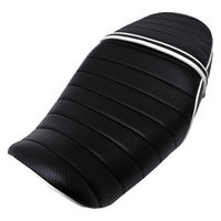 Z900RS シート張り替えキット カーボン柄×ホワイト タンデムベルトツートン GH5597KC160C10P25-TACK5 1箱（直送品）