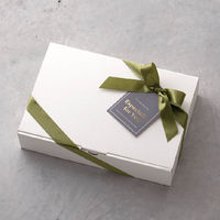 ヘッズ 無地オフホワイトギフトボックス-8 外寸：W303×D208×H65mm MOW-GB8 1セット（1袋（10枚入）×10）