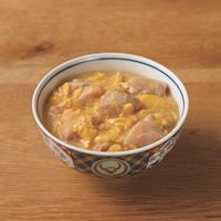 吉野家 やわらか親子丼の具 レトルト 介護食 (容易にかめる） 介護 高齢者 140g 1セット（8袋入)