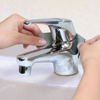 蛇口まわり用汚れ落とし 1個 アイオン