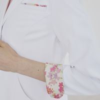 LAURA ASHLEY（ローラアシュレイ） ドクターコート レディス 長袖 ホワイト／ピンク 3L LW103-12 1枚（直送品）