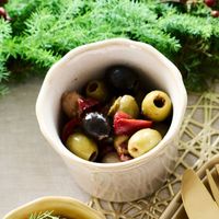 レリーフカップ（M） ホワイト 1セット（1個×2） LAKOLE/ラコレ