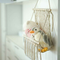 東洋ケース ウォールポケット 壁掛け ルームモック ぬいぐるみ ベージュ 458920 1個（直送品）