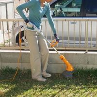 エスコ AC100V/400W 草刈機(電動/ナイロンカッター付) EA898RB-10A 1台（直送品）