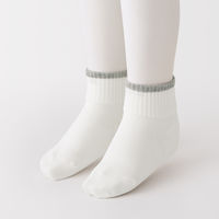 無印良品 キッズ 足なり直角 ショート丈靴下（柄・３足組） キッズ１５～１９ｃｍ 配色（オフ白・グレー・黒） 良品計画