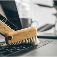 ギャラックス貿易 Redecker レデッカー ノートPCブラシ 7.5cm 山羊毛 馬毛 454257 1個（直送品）