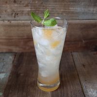 果肉入り国産桃シロップ 960g 1本 果肉入りドリンクの素 フードインパクト