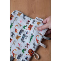 ウェーブ ニギニギハンカチ はらぺこあおむし フルーツ サファリ 482560 1個（直送品）