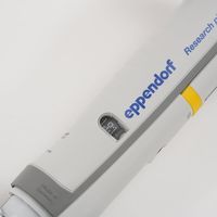 アズワン マルチチャンネルピペット リサーチプラスM 12ch 10ー100μL JCSS校正証明書付 2-4636-35-24 1本（直送品）