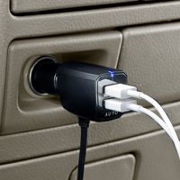 サンワダイレクト 車の後部座席対応 USB充電器（7ポート・2.1A・2m） 200-CAR035 1個（直送品）